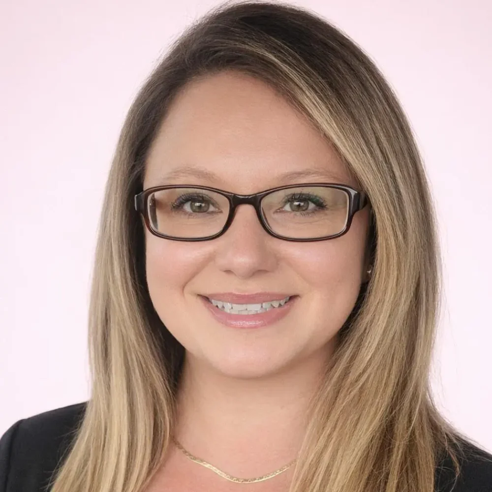 Headshot of Amanda Mendez a Registered Mental Health Counselor Intern
